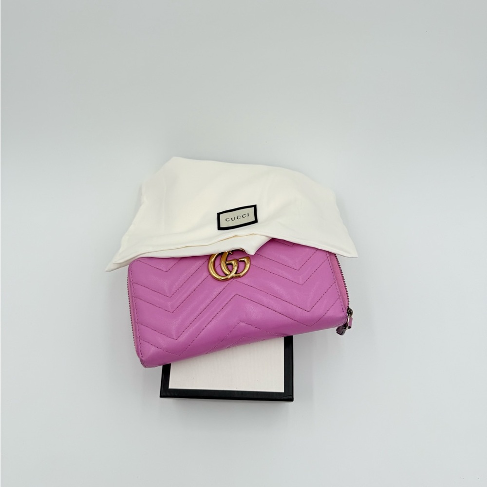 Gucci Pink Marmont Chevron Wallet with Gold Logo - Picture 10 of 10